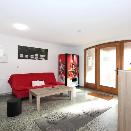 Am Birkenhain-28 By Interhome Daire *